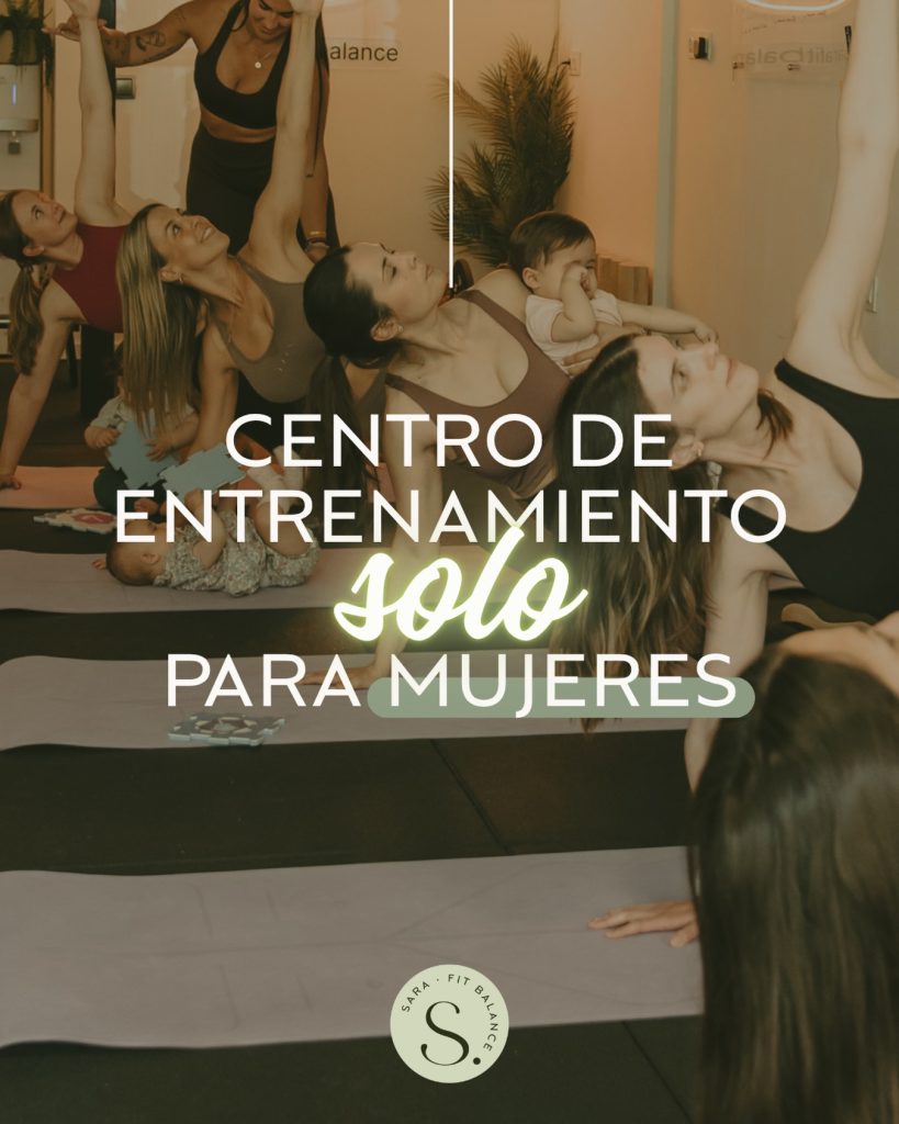 Mujeres entrenando en el centro Sara Fit Balance